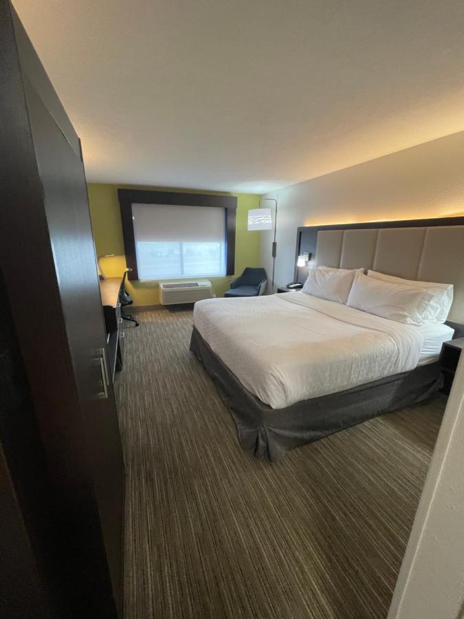 Holiday Inn Express Hotel & Suites Las Vegas By Ihg Ngoại thất bức ảnh