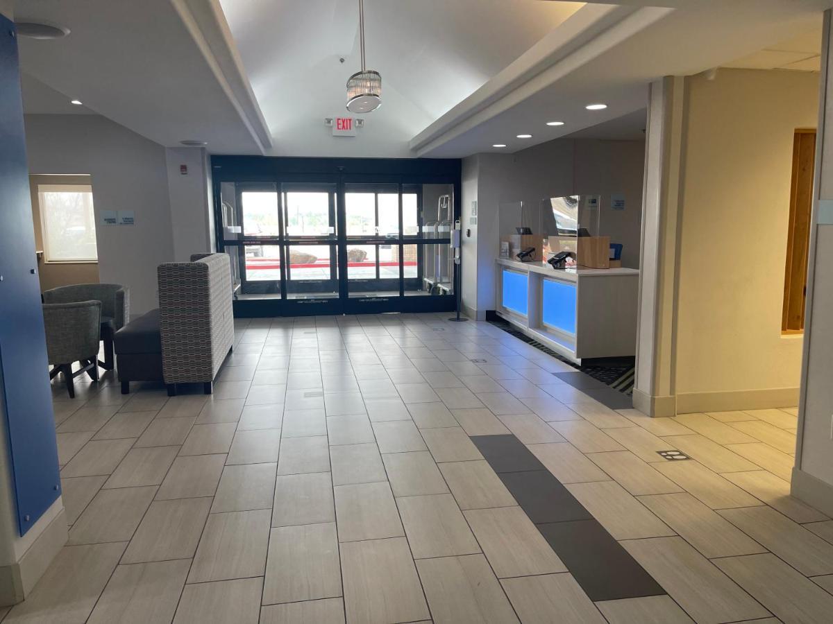 Holiday Inn Express Hotel & Suites Las Vegas By Ihg Ngoại thất bức ảnh