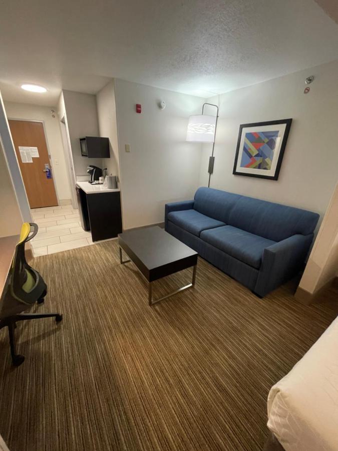 Holiday Inn Express Hotel & Suites Las Vegas By Ihg Ngoại thất bức ảnh