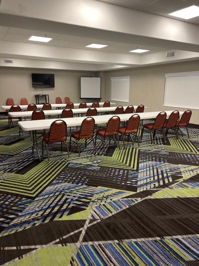 Holiday Inn Express Hotel & Suites Las Vegas By Ihg Ngoại thất bức ảnh