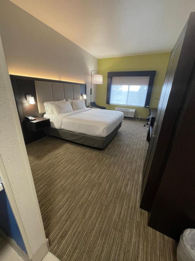 Holiday Inn Express Hotel & Suites Las Vegas By Ihg Ngoại thất bức ảnh